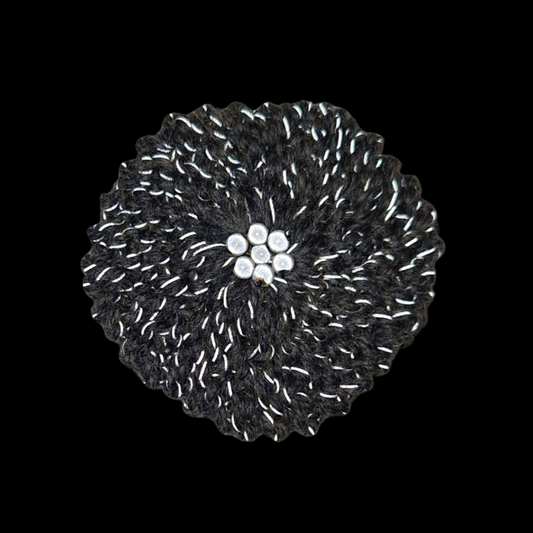 Agnes - reflekterande brosch