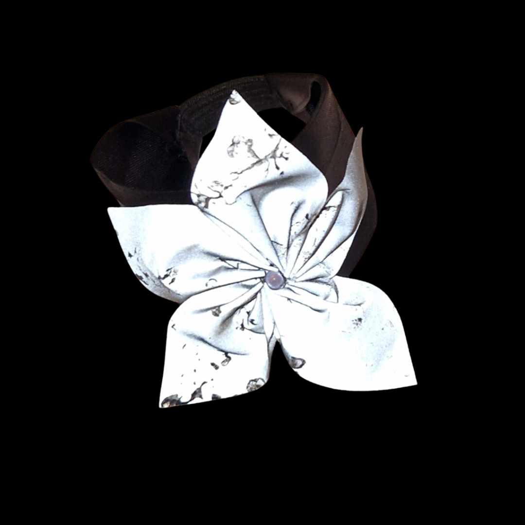 Ania - armband med reflexblomma