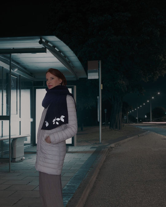 Katrin - halsduk med reflexmotiv