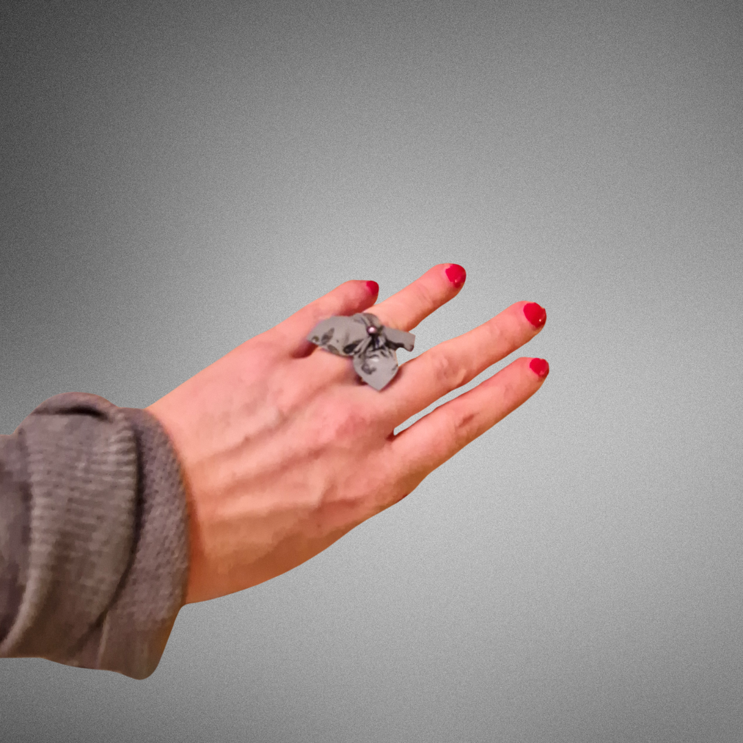 Pia - ring med reflexblomma