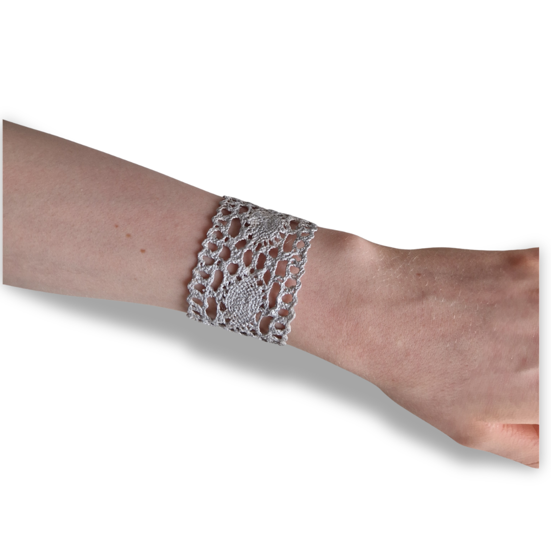 Yvette - armband av spets