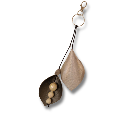 Nikki - reflekterande väsk-smycke