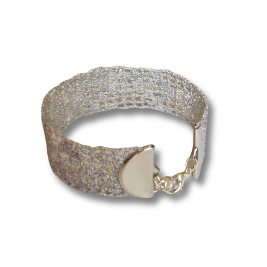 Irina - armband av spets